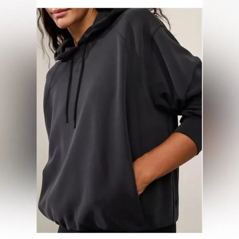 NWT Athleta Seasoft Bubble Hem Hoodie Sweatshirt in Black - Picture 2 of 11